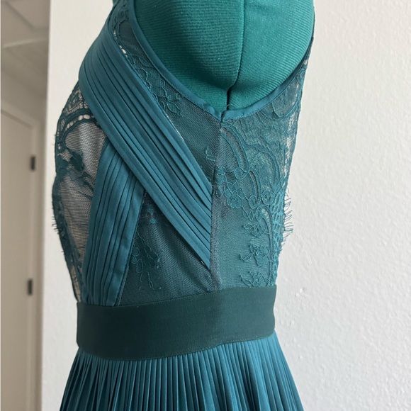 ASOS EMERALD GREEN Pleated with lace top Halter Gown US SIZE 2 - Picture 7 of 12